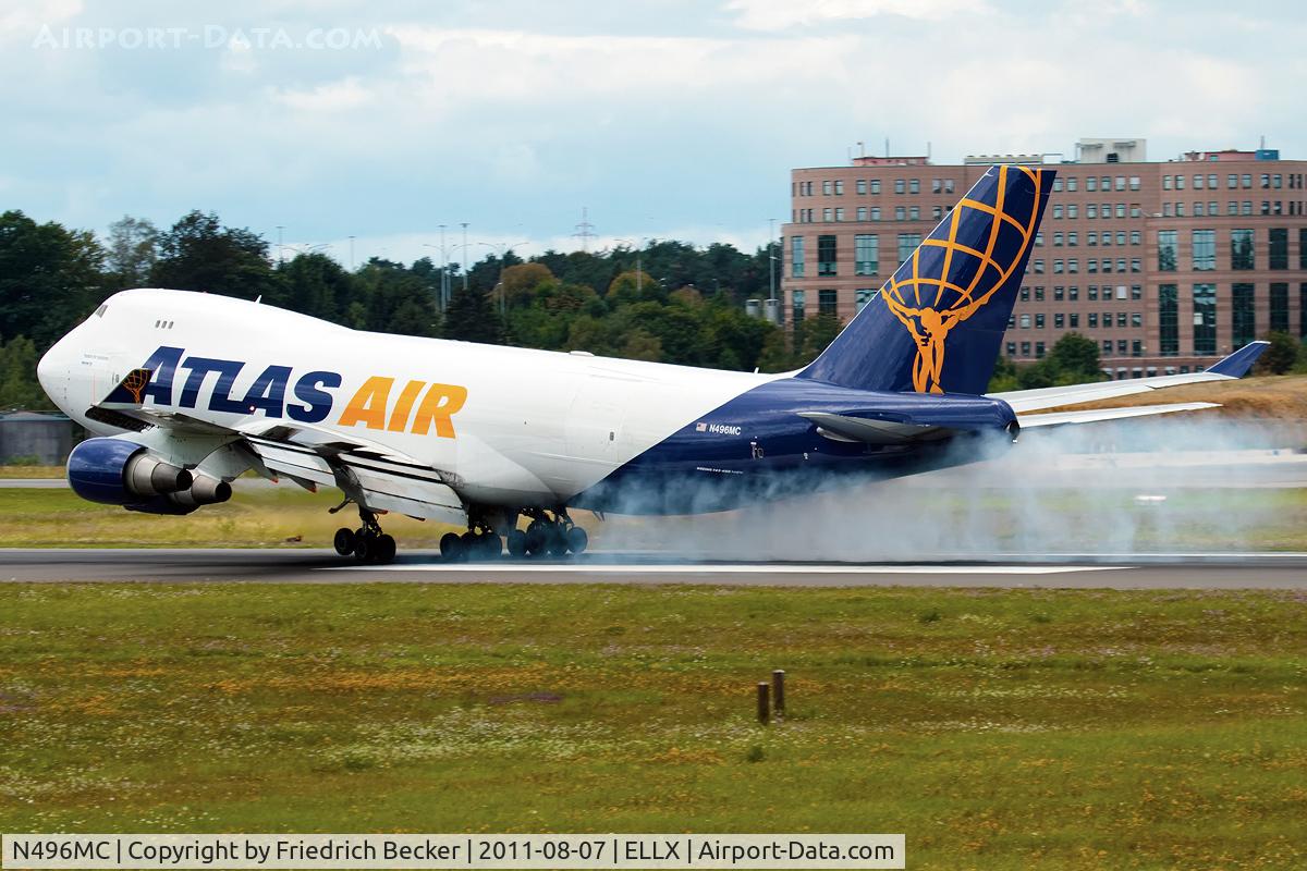 N496MC, 1999 Boeing 747-47UF C/N 29257, touchdown