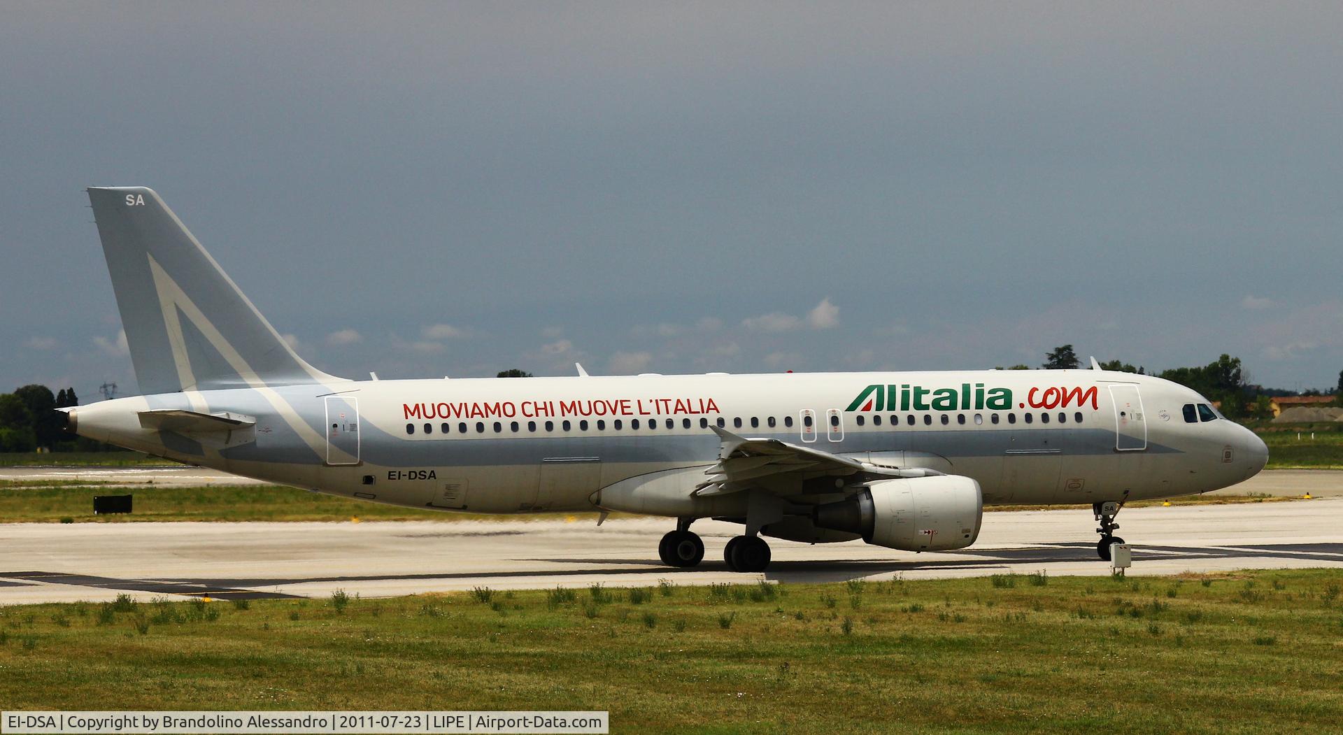 EI-DSA, 2006 Airbus A320-216 C/N 2869, Taxing for take off
Bologna G.Marconi Airport