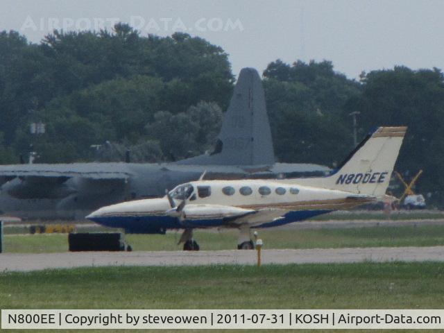 N800EE, 1979 Cessna 421C Golden Eagle C/N 421C0661, taxing back to ramp