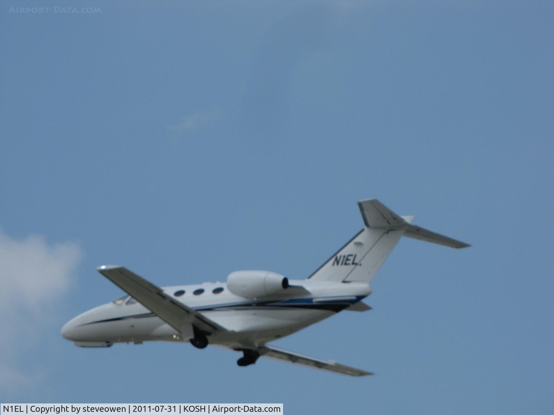 N1EL, 2008 Cessna 510 Citation Mustang Citation Mustang C/N 510-0061, Dpt Rwy 27 Oshkosh EAA 2011