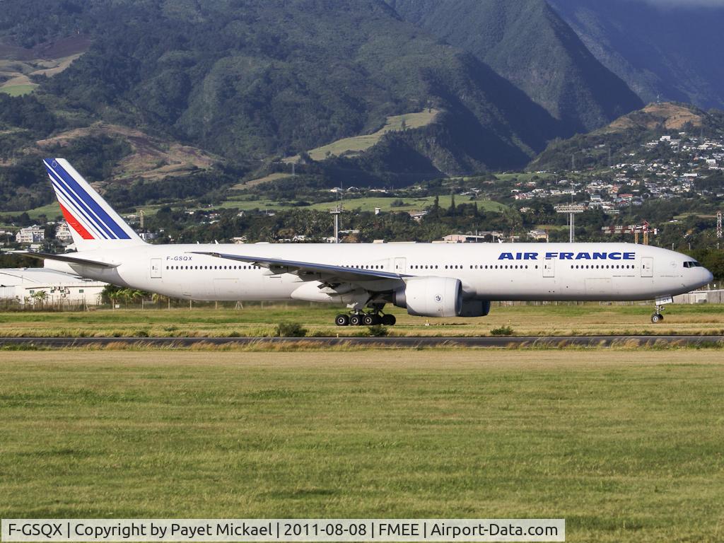 F-GSQX, 2007 Boeing 777-328/ER C/N 32963, Back-track rwy 12 for takeoff