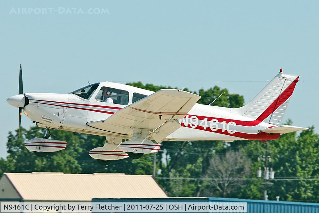 N9461C, 1978 Piper PA-28-181 Archer C/N 28-7890412, 1978 Piper PA-28-181, c/n: 28-7890412 departing 2011 Oshkosh