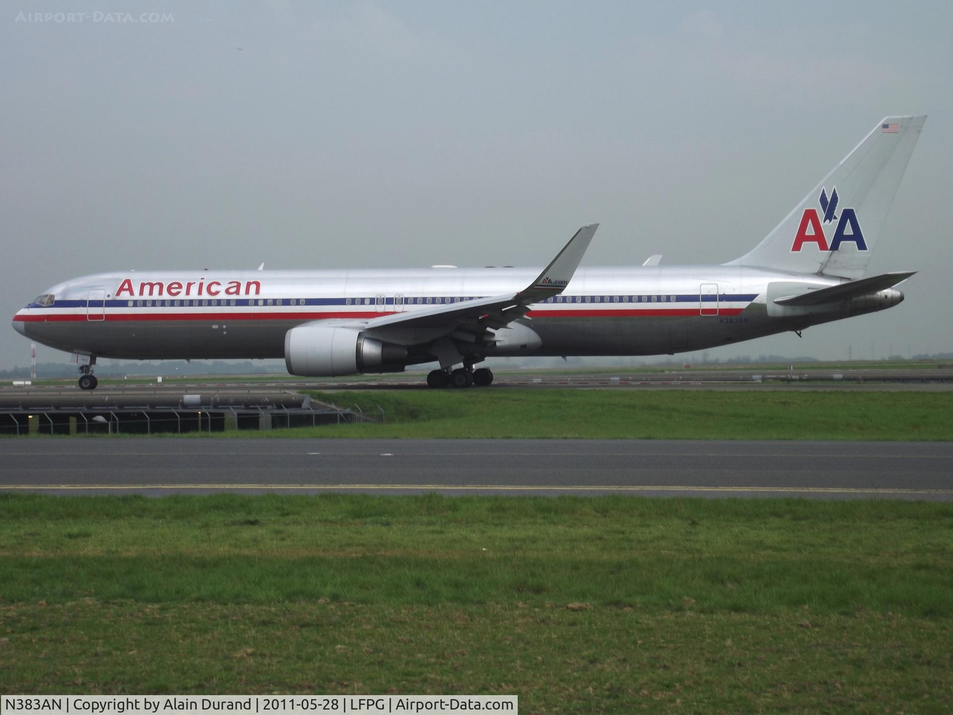 N383AN, 1993 Boeing 767-323 C/N 26995, Serving AAL since day 1, N383AN got the winglets in 12/2009