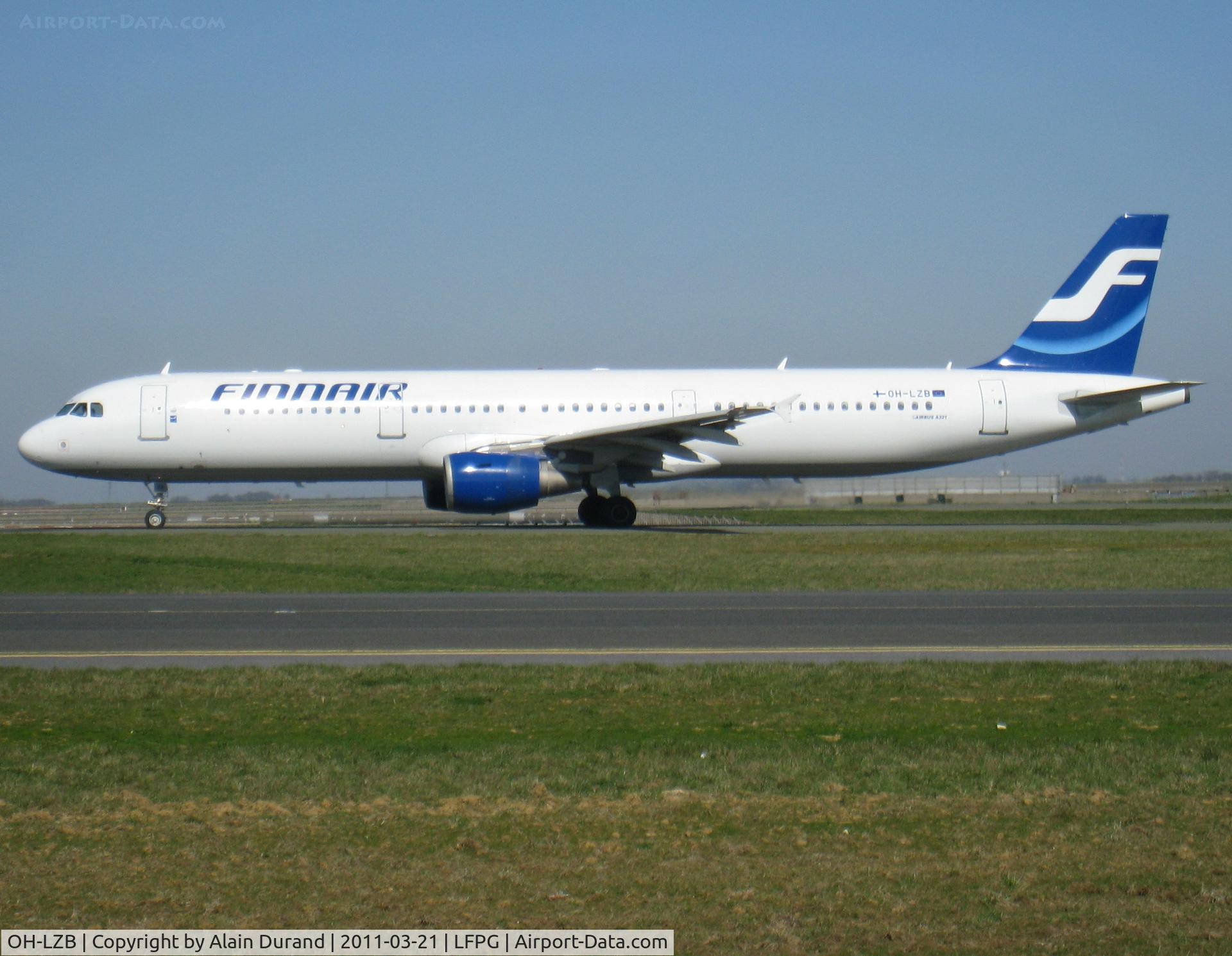 OH-LZB, 1999 Airbus A321-211 C/N 0961, Heading to runway 09R as part of the return leg to Vanta'a