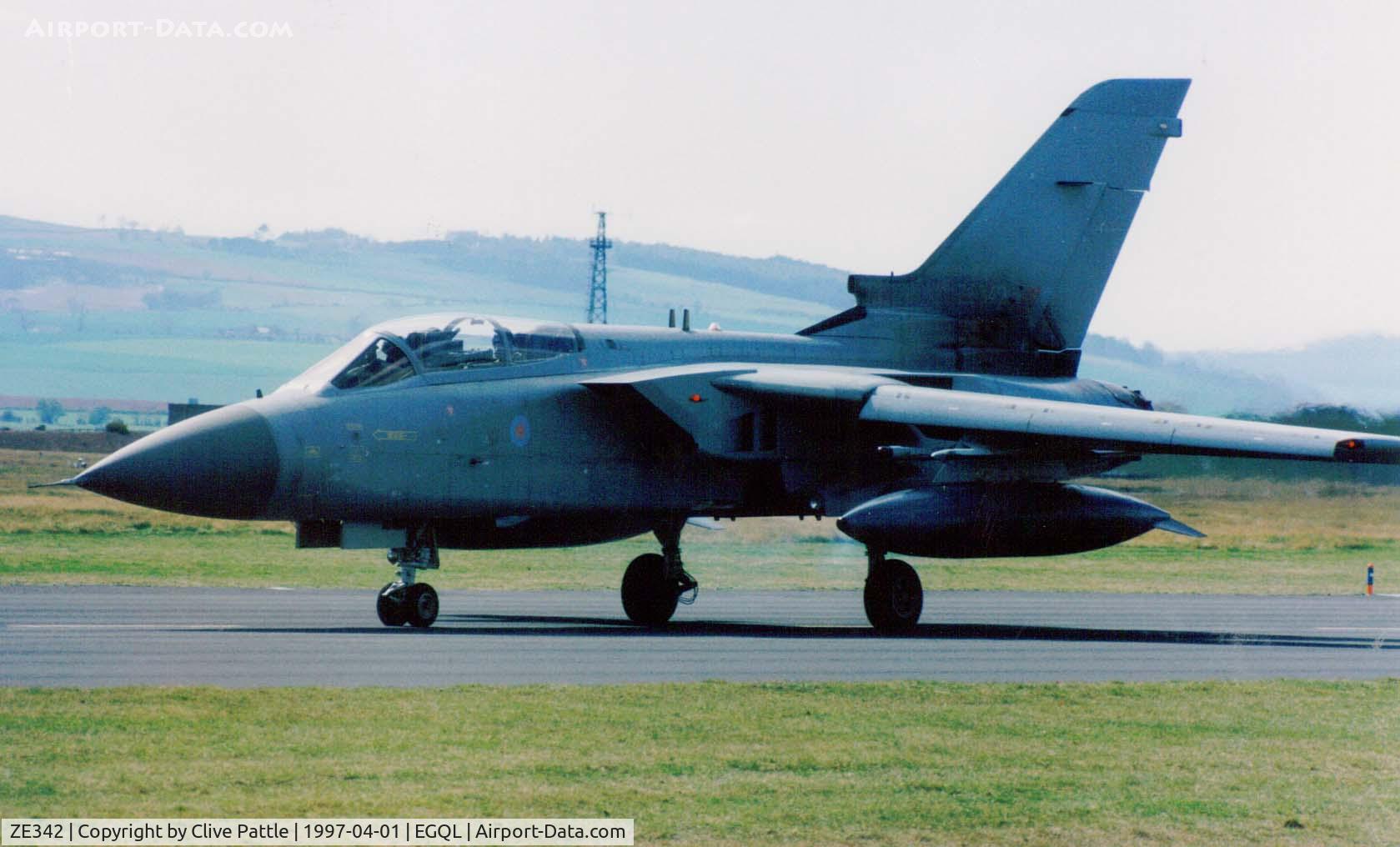 ZE342, 1987 Panavia Tornado F.3 C/N 647/AS044/3288, RAF Panavia Tornado F.3 ZE342 coded HW of 111 Sqn pictured at RAF Leuchars(EGQL) April 1997