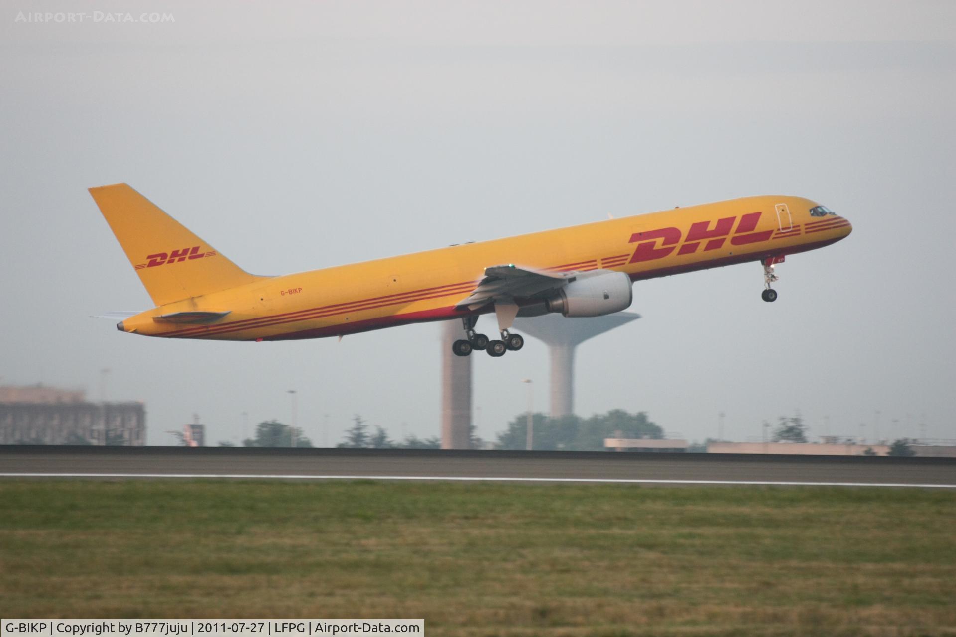 G-BIKP, 1985 Boeing 757-236/SF C/N 22188, with new peint