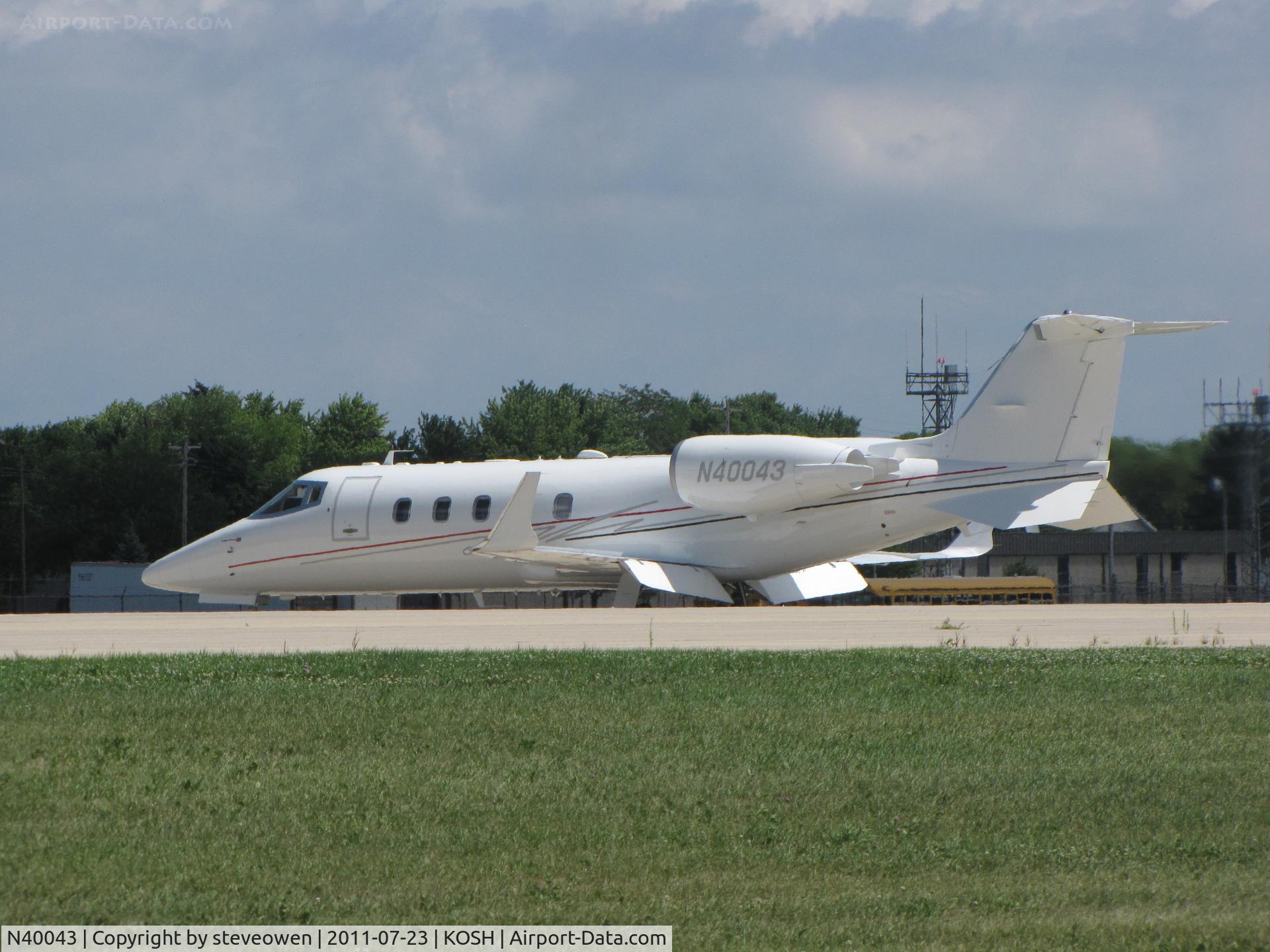 N40043, 2011 Learjet 60XR C/N 60-400, Learjet 60X sn# 60-400 at EAA2011 Oshkosh