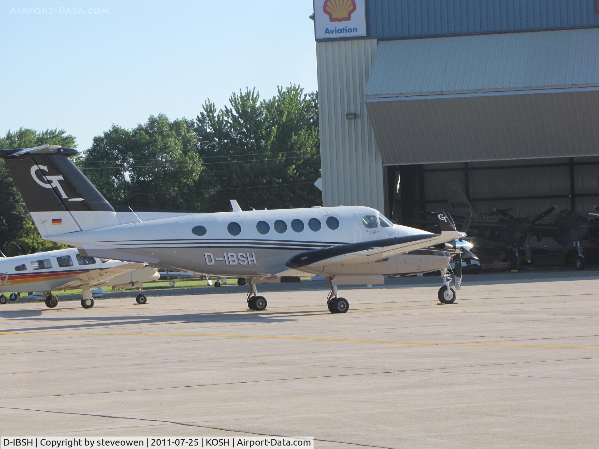 D-IBSH, 2008 Hawker Beechcraft B200GT King Air C/N BY-57, Orion FBO during EAA 2011