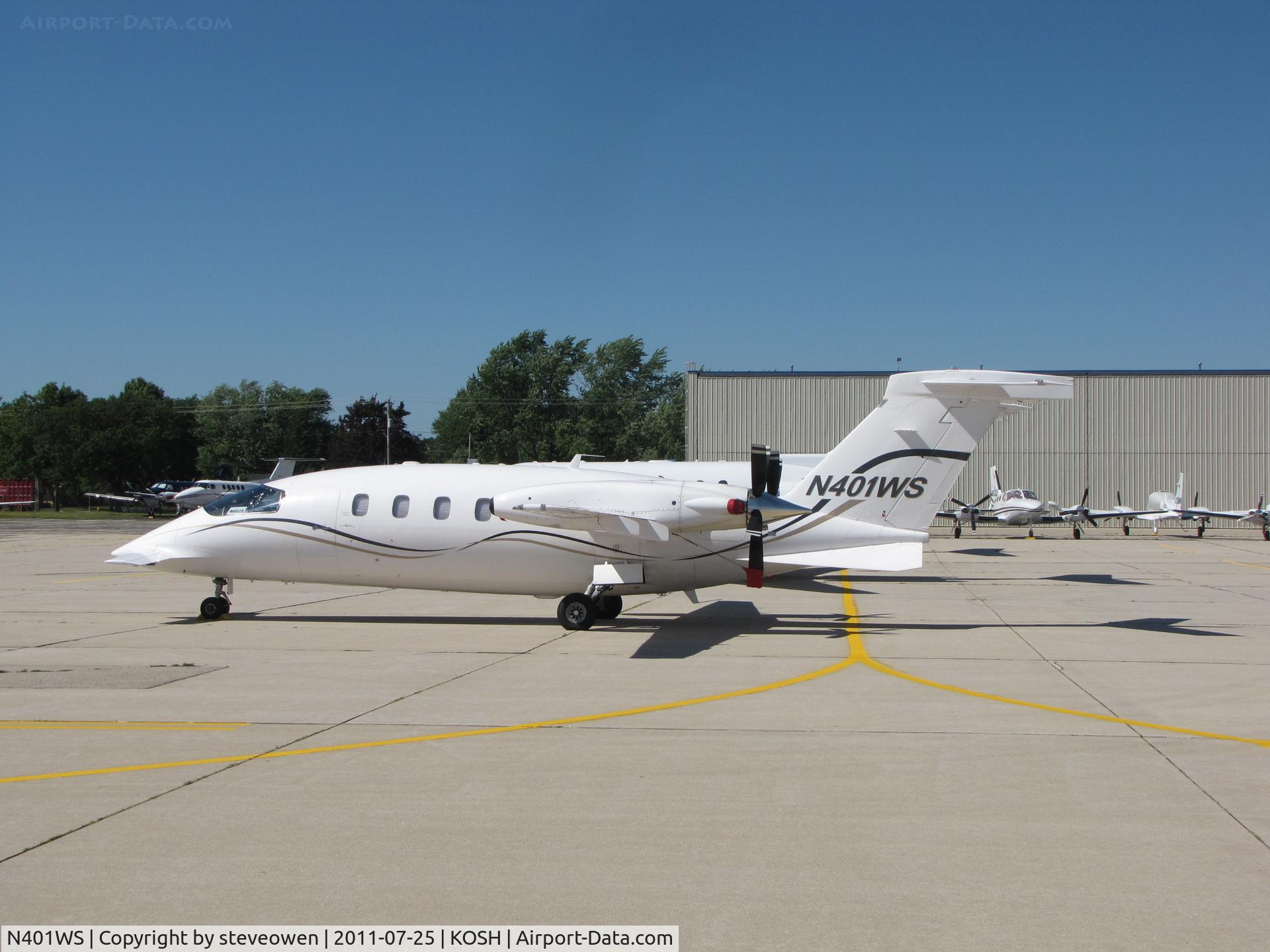 N401WS, 2002 Piaggio P-180 Avanti C/N 1057, Basler FBO ramp EAA 2011