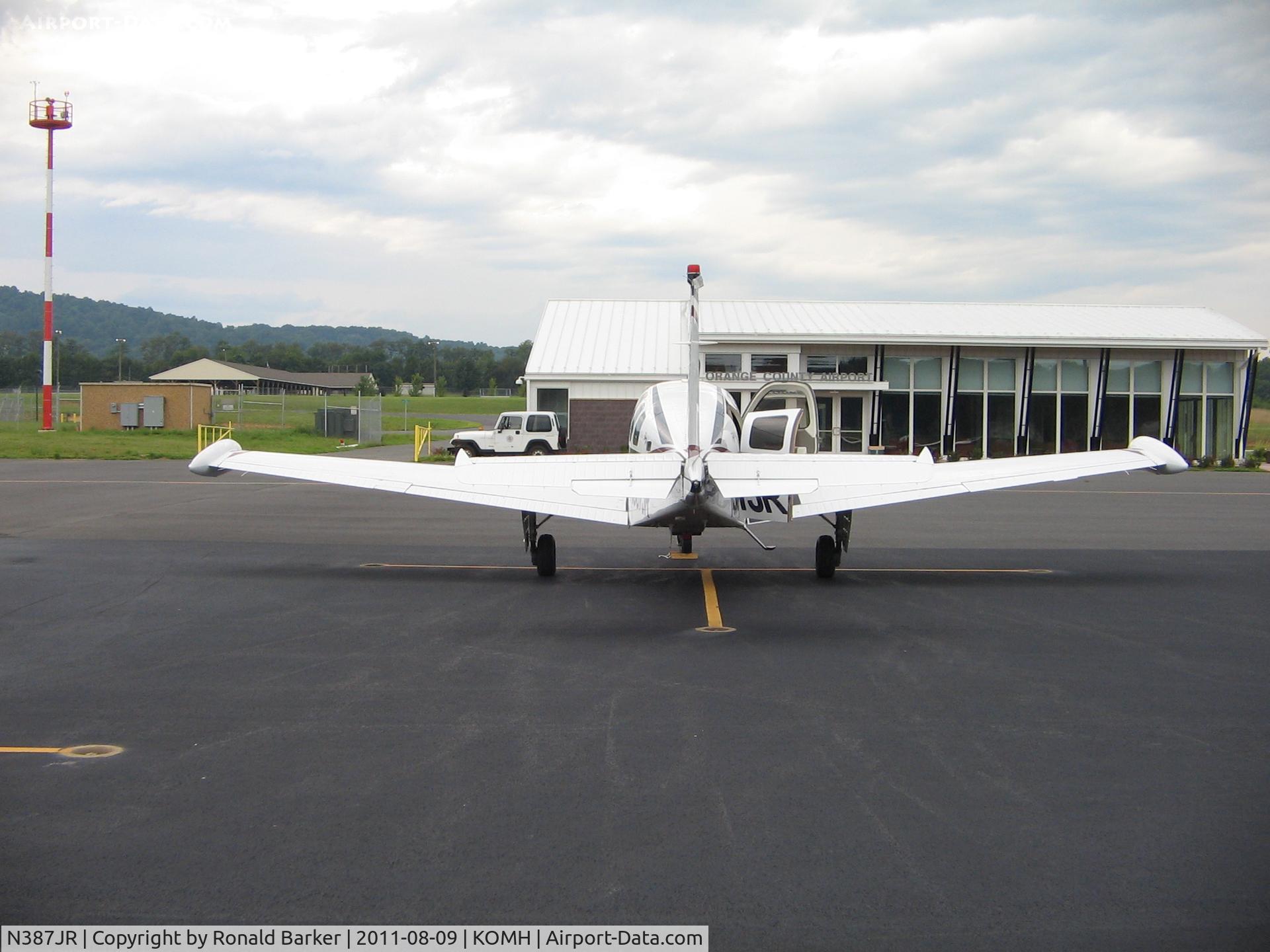 N387JR, 2001 Raytheon Aircraft Company A36 Bonanza C/N E-3393, Orange