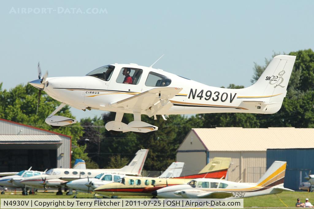 N4930V, 2004 Cirrus SR22 G2 C/N 0960, 2004 Cirrus Design Corp SR22, c/n: 0960 at 2011 Oshkosh