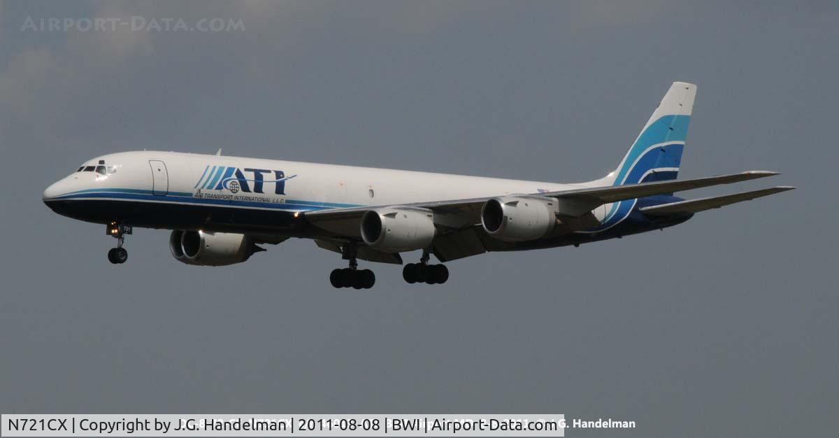 N721CX, 1968 Douglas DC-8-62CF C/N 46013, on final to 33L