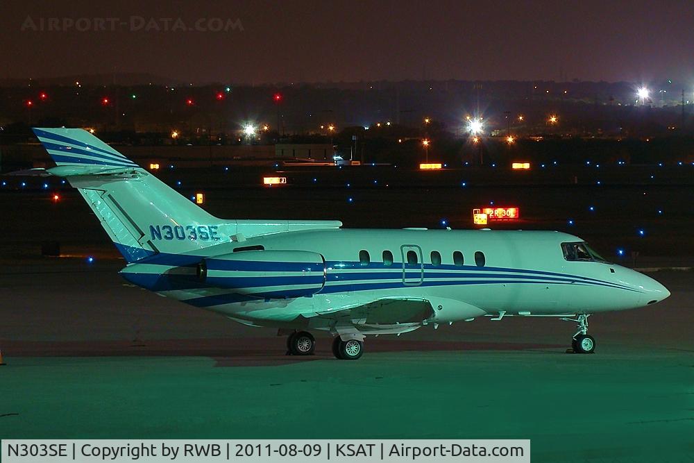 N303SE, British Aerospace BAe.125 Series 800A C/N 258060, Parked overnight