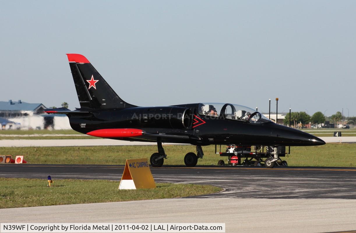 N39WF, 1982 Aero L-39 Albatros C/N 232218, Heavy Metal Jet Teams
