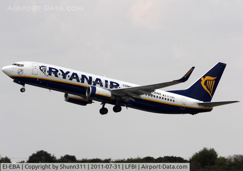 EI-EBA, 2008 Boeing 737-8AS C/N 37516, Taking off from rwy 03