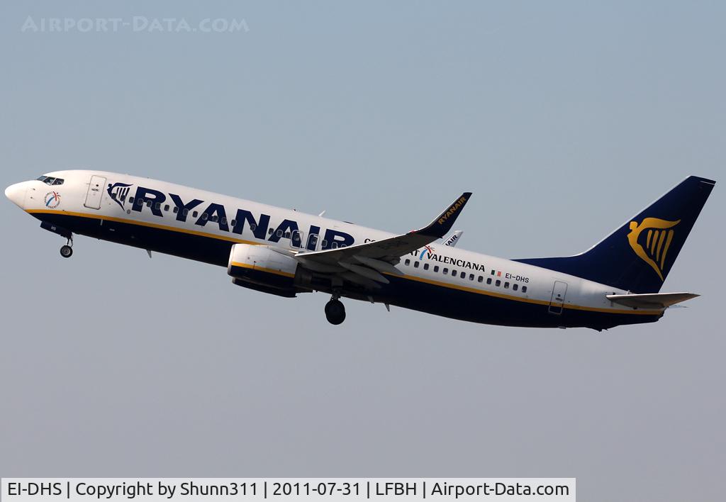 EI-DHS, 2005 Boeing 737-8AS(WL) C/N 33580, Taking off with additional 'Comunitat Valenciana' titles