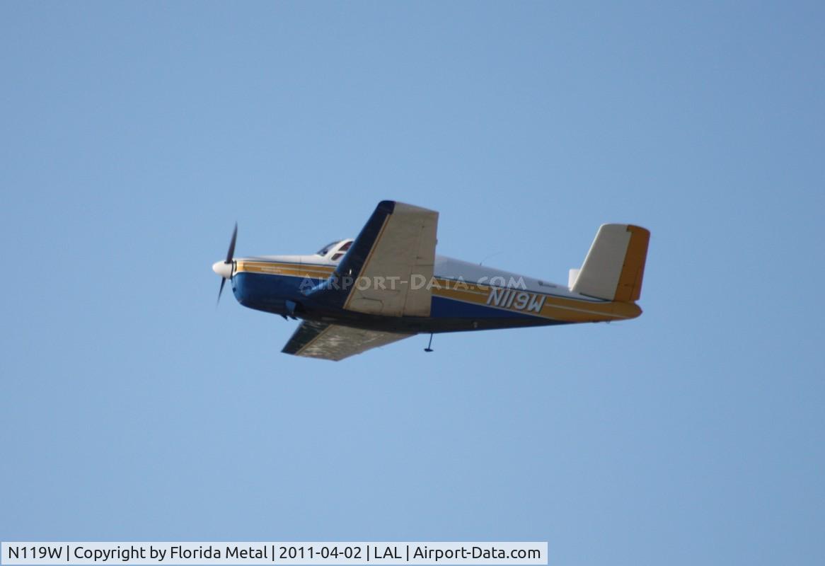 N119W, 1953 Beech D35 C/N D-3518, Beech D35