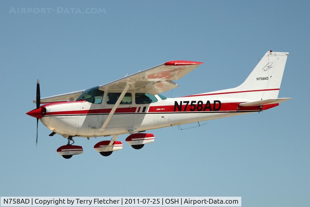 N758AD, 1978 Cessna R172K Hawk XP C/N R1722934, 1978 Cessna R172K, c/n: R1722934 arriving at 2011 Oshkosh