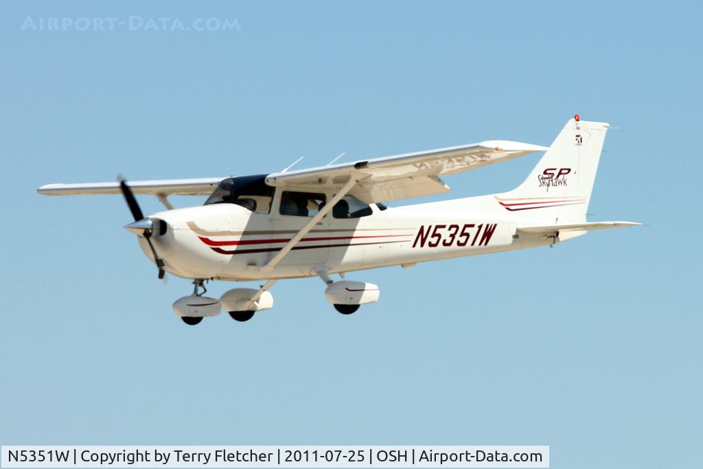 N5351W, 2003 Cessna 172S C/N 172S9381, 2003 Cessna 172S, c/n: 172S9381 at 2011 Oshkosh