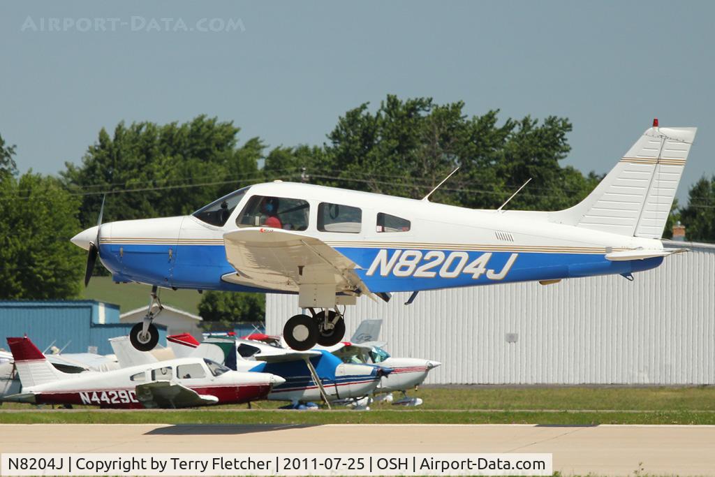 N8204J, 1982 Piper PA-28-161 C/N 28-8216154, 1982 Piper PA-28-161, c/n: 28-8216154 at 2011 Oshkosh