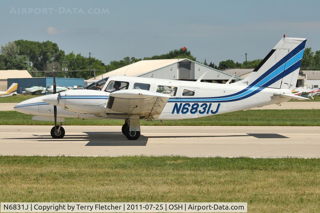 N6831J, 1976 Piper PA-34-200T C/N 34-7670282, 1976 Piper PA-34-200T, c/n: 34-7670282 at 2011 Oshkosh