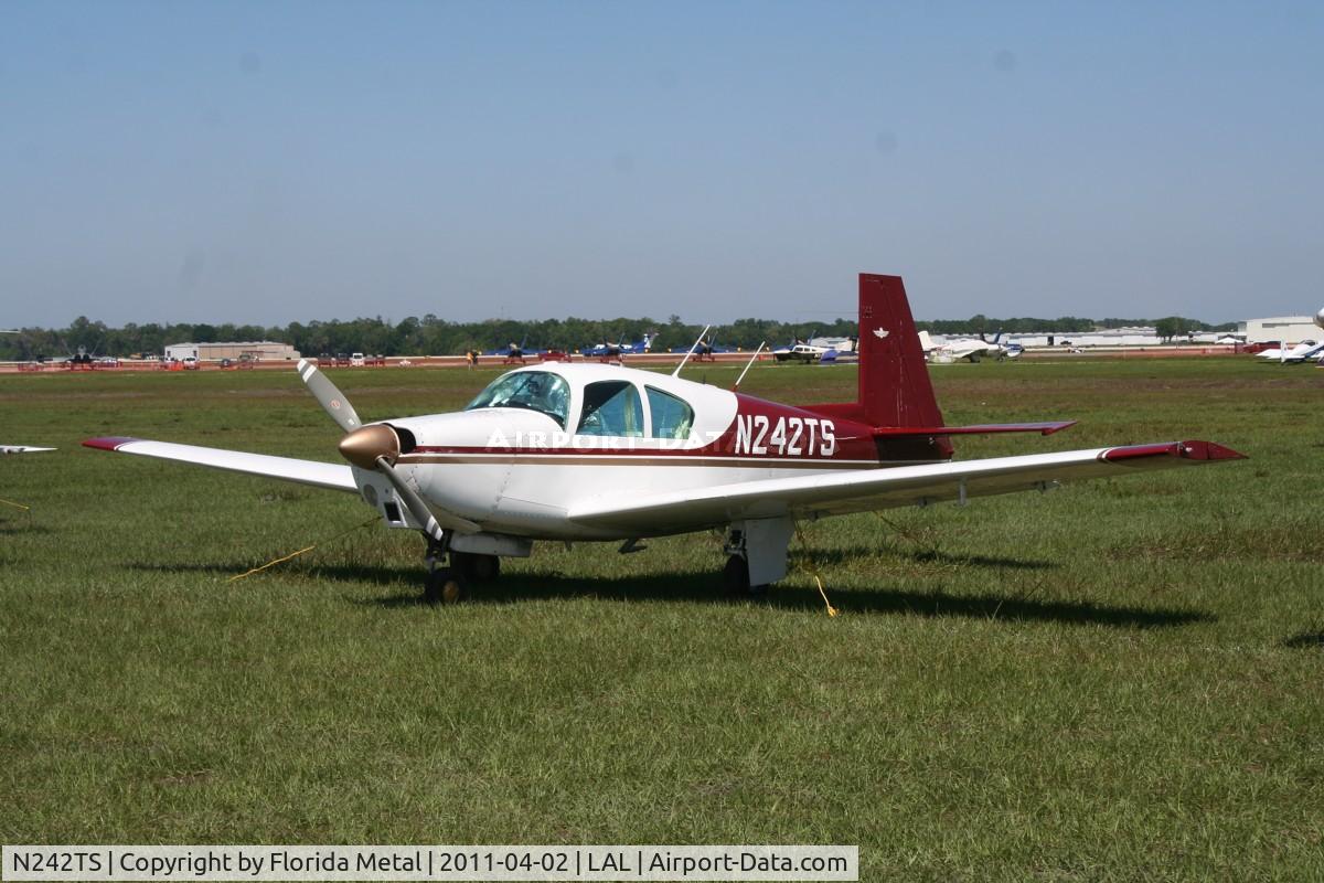 N242TS, 1962 Mooney M20C Ranger C/N 2010, Mooney M20C