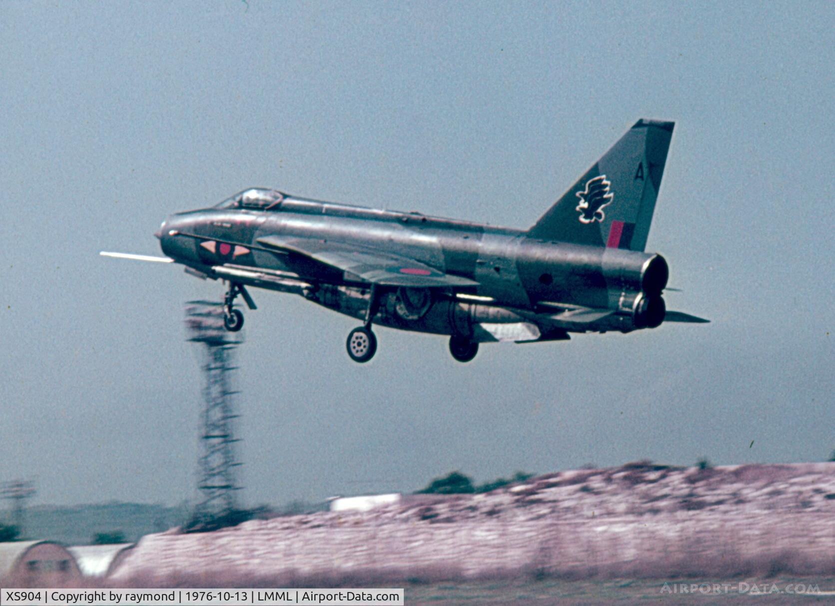 XS904, 1966 English Electric Lightning F.6 C/N 95250, Lightning F6 XS904/A 11Sqd RAF