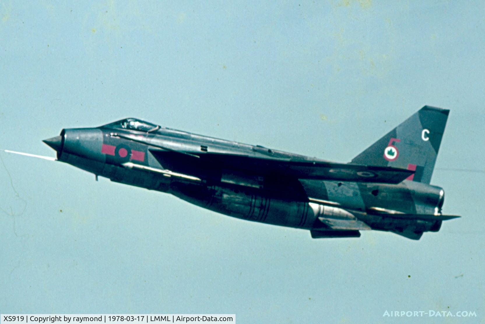 XS919, 1966 English Electric Lightning F.6 C/N 95252, Lightning F6 XS919/E 5Sqd RAF