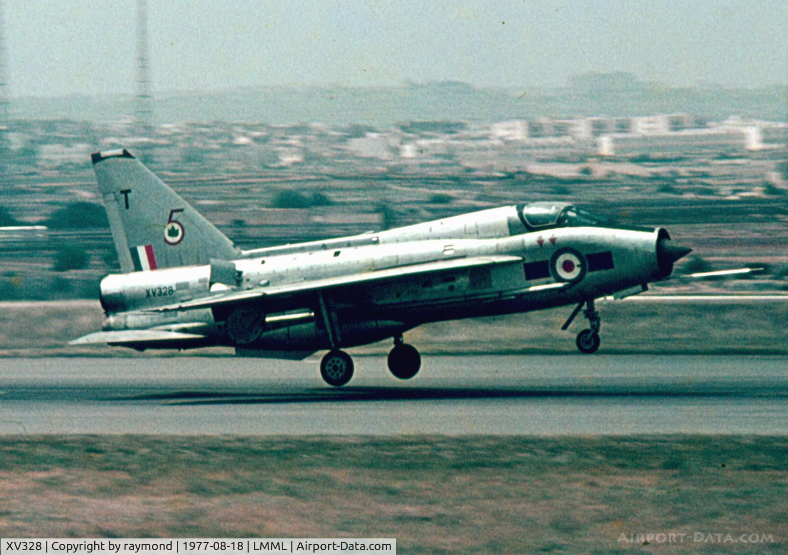 XV328, English Electric Lightning T.5 C/N 95021, Lightning T5 XV328/T 5Sqd RAF
