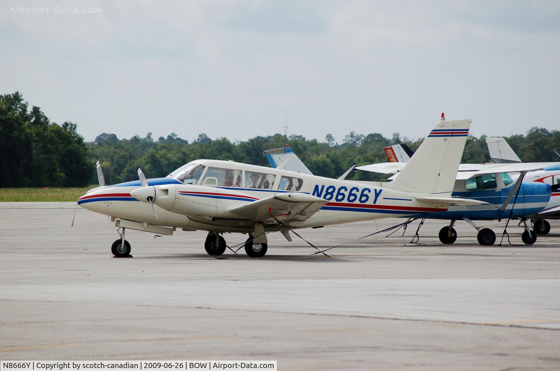 N8666Y, 1969 Piper PA-30 Twin Comanche C/N 30-1797, 1969 Piper PA-30 N8666Y at Bartow Municipal Airport, Bartow, FL