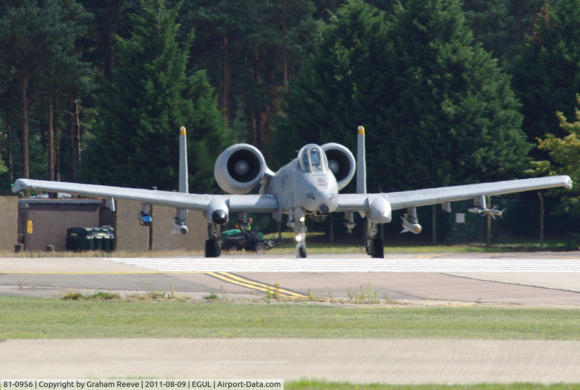 81-0956, 1981 Fairchild Republic A-10A Thunderbolt II C/N A10-0651, About to depart.