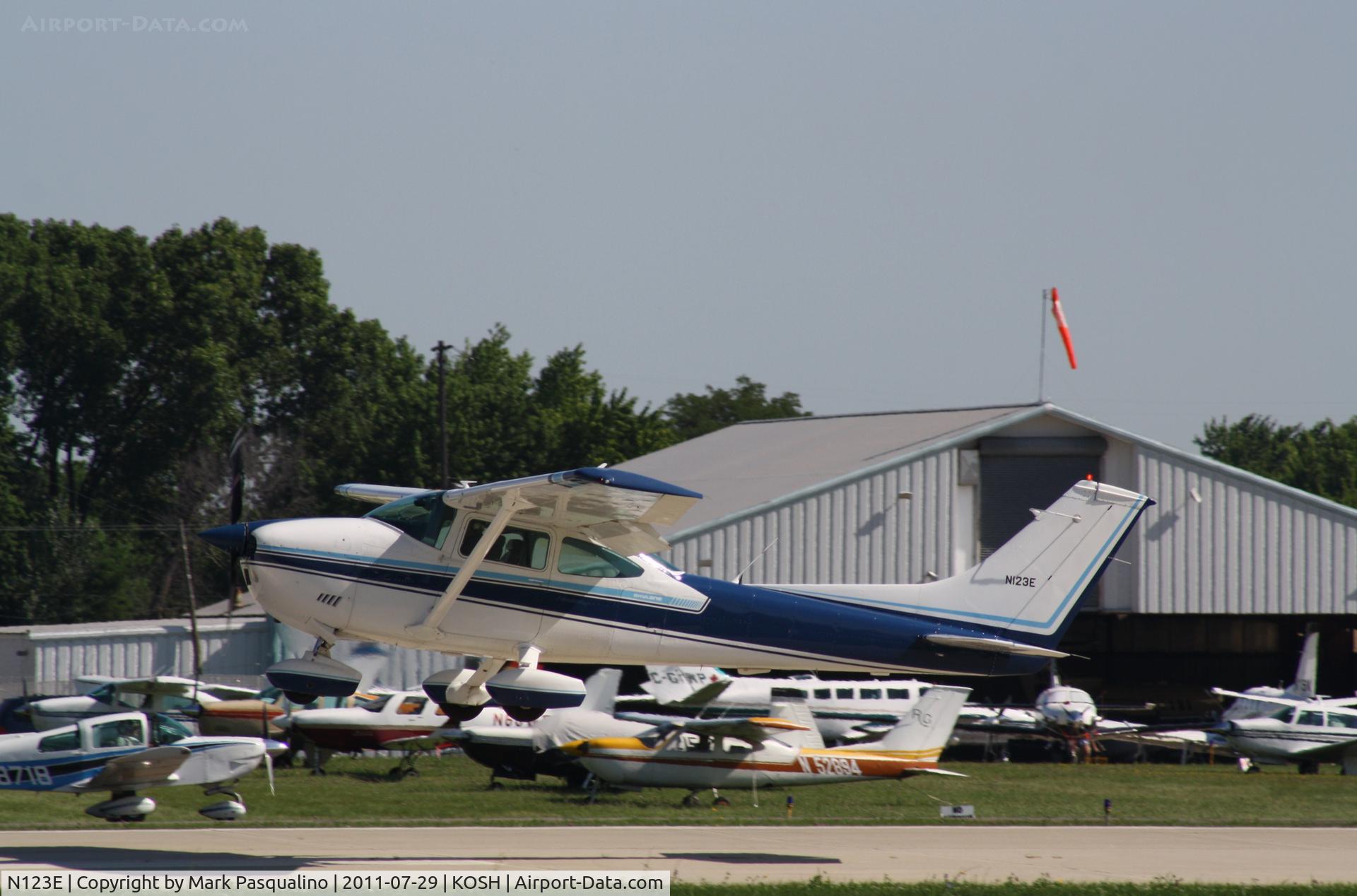 N123E, 1973 Cessna 182P Skylane C/N 18262363, Cessna 182P