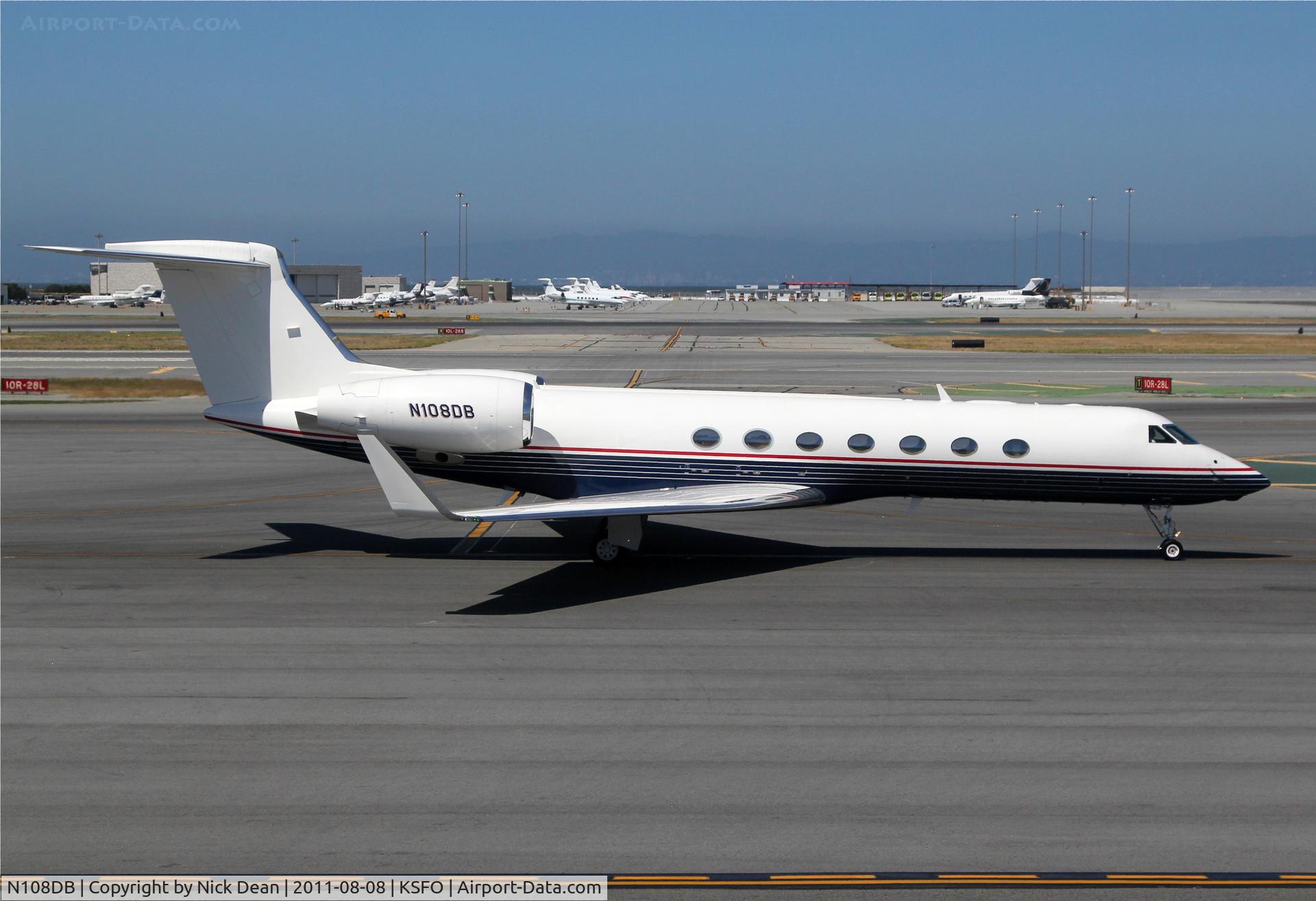 N108DB, 2008 Gulfstream Aerospace GV-SP (G550) C/N 5180, KSFO/SFO