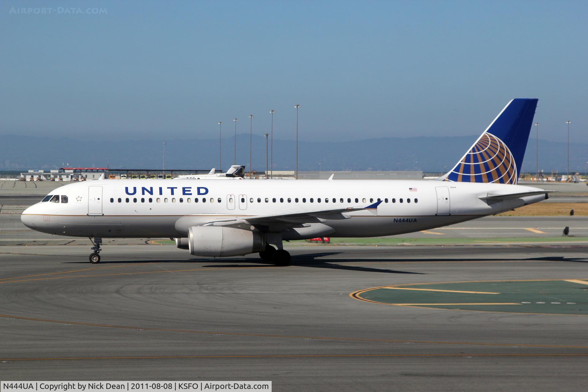 N444UA, 1998 Airbus A320-232 C/N 824, KSFO/SFO