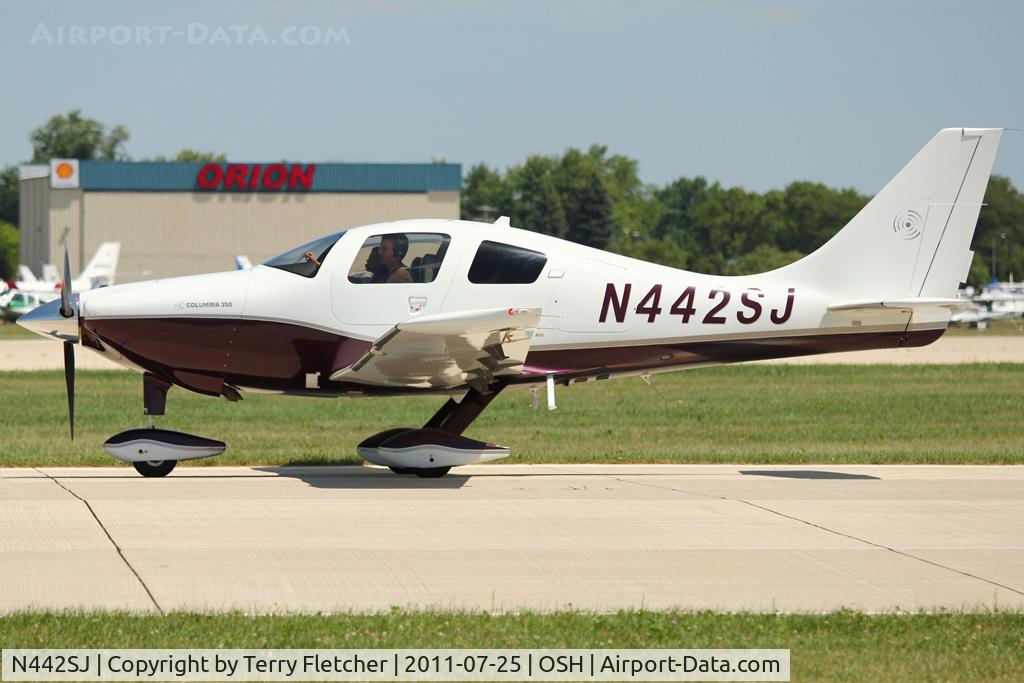 N442SJ, 2006 Columbia Aircraft Mfg LC42-550FG C/N 42521, 2006 Columbia Aircraft Mfg LC42-550FG, c/n: 42521 at 2011 Oshkosh