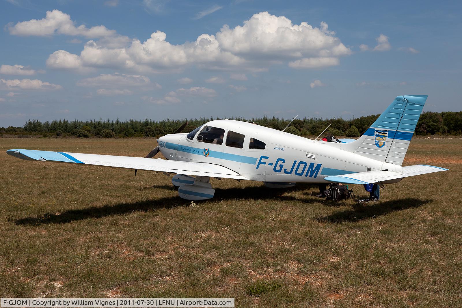 F-GJOM, Piper PA-28-181 Archer C/N 28-90143, F-GJOM