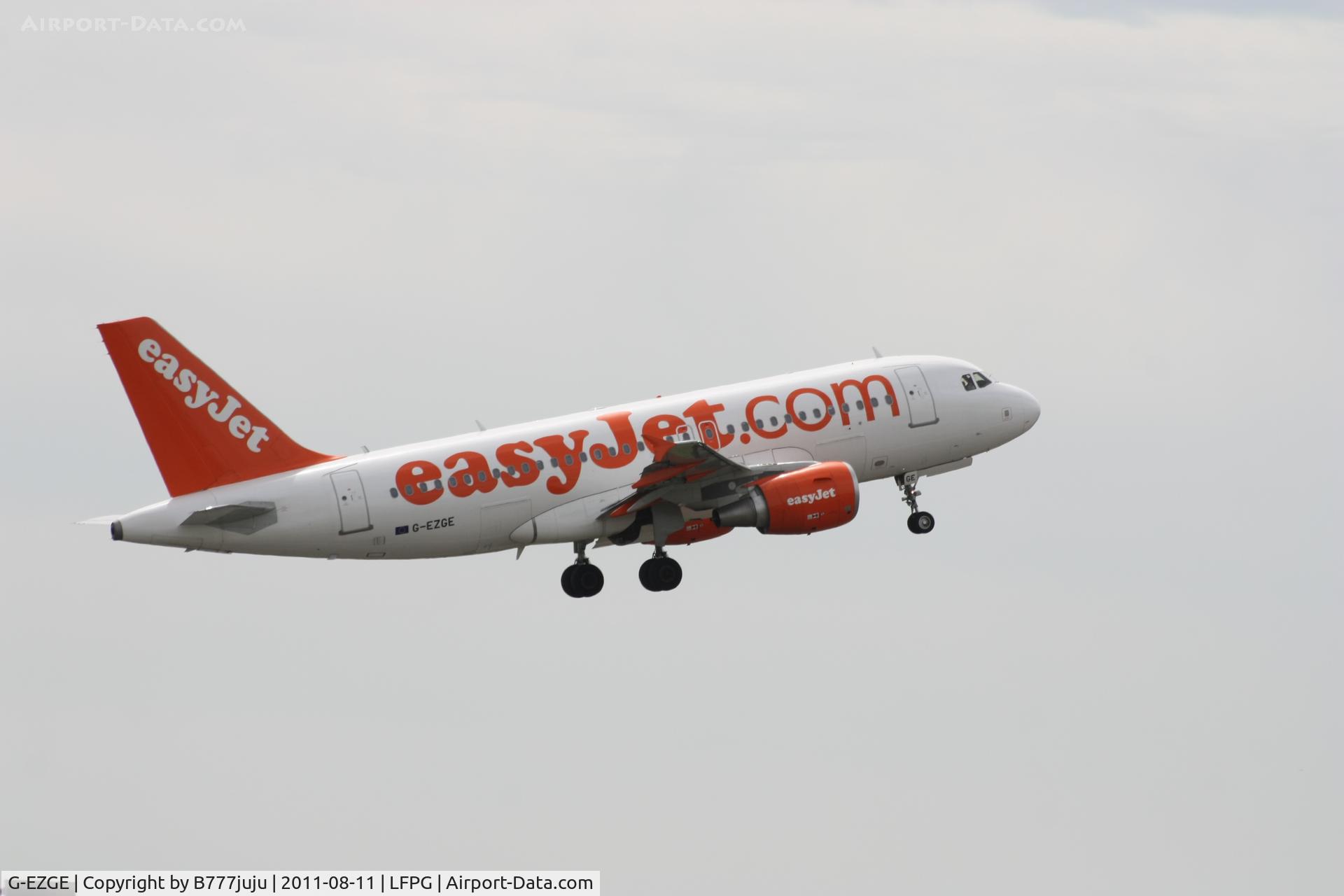 G-EZGE, 2011 Airbus A319-111 C/N 4624, on transit at CDG