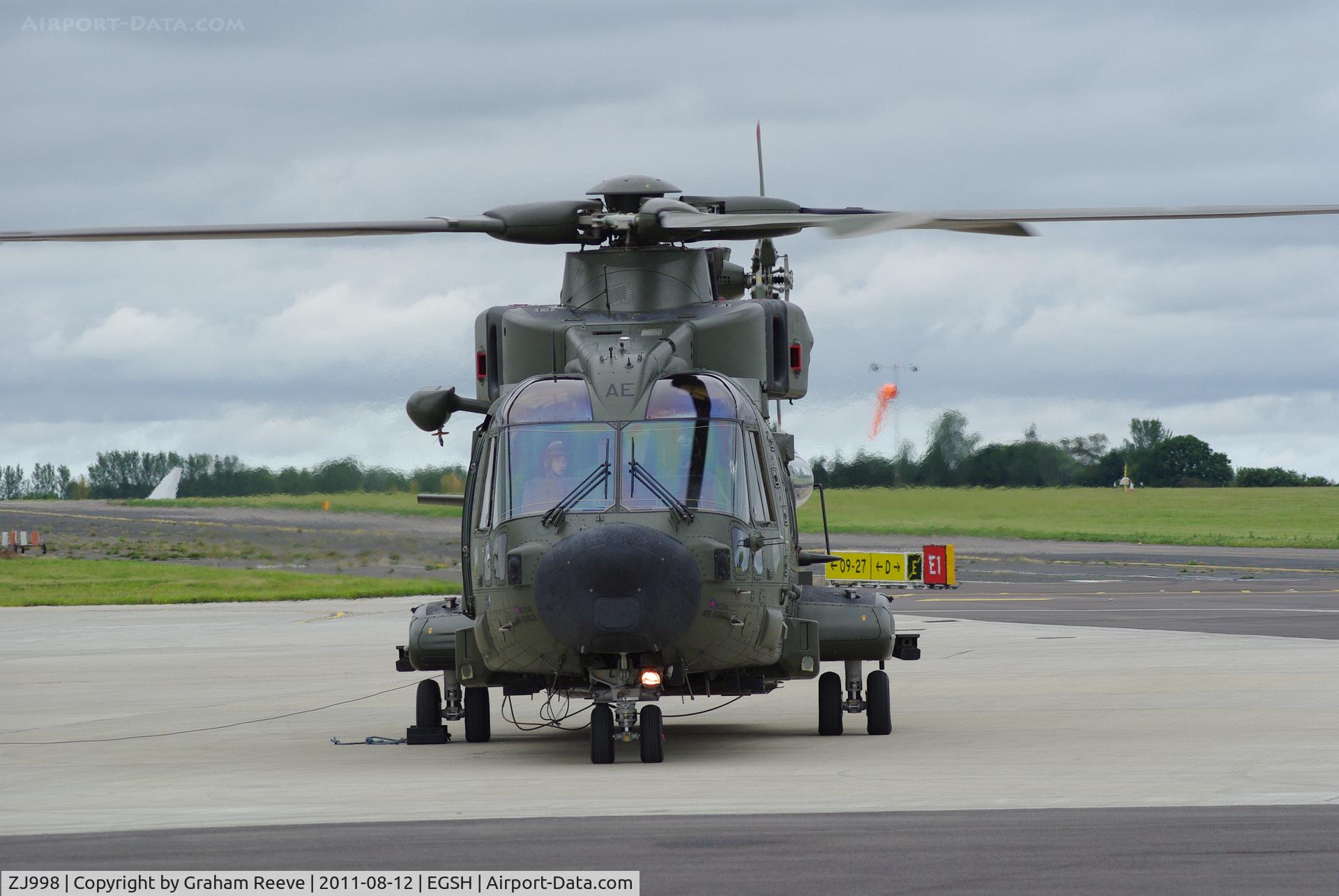 ZJ998, Westland Merlin HC.3A C/N 50148/512009/DEN09, About to depart.