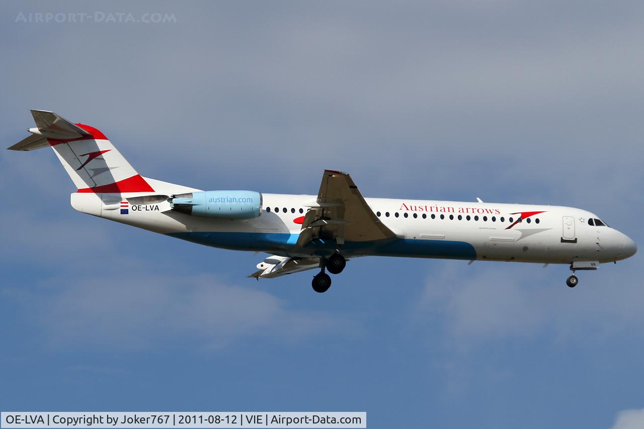 OE-LVA, 1994 Fokker 100 (F-28-0100) C/N 11490, Austrian arrows