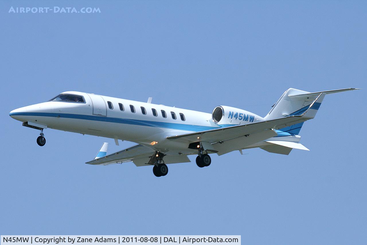 N45MW, 2000 Learjet Inc 45 C/N 115, Arriving at Dallas Love Field