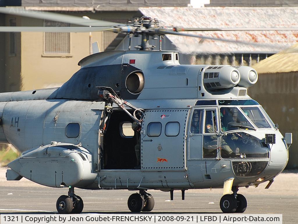 1321, Aérospatiale SA-330B Puma C/N 1321, landing BA106