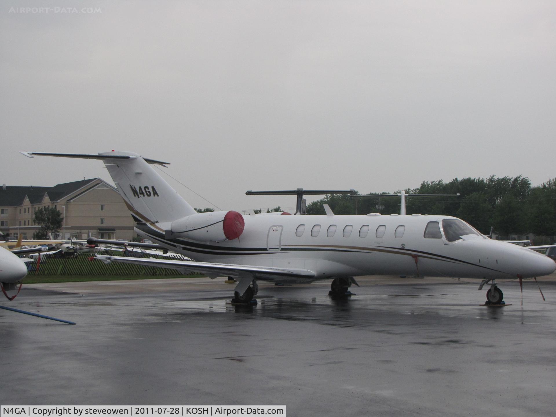 N4GA, 2005 Cessna 525B CitationJet CJ3 C/N 525B0055, on grey wet day during EAA2011