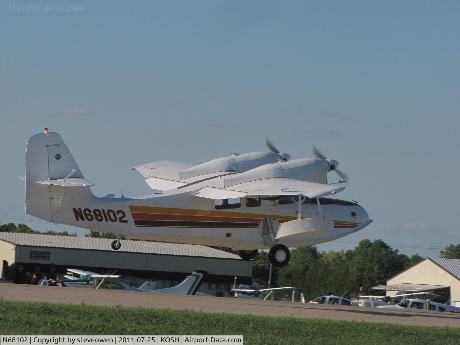 N68102, 1945 Grumman G-44 Widgeon C/N 1351, landing @KOSH during EAA2011
