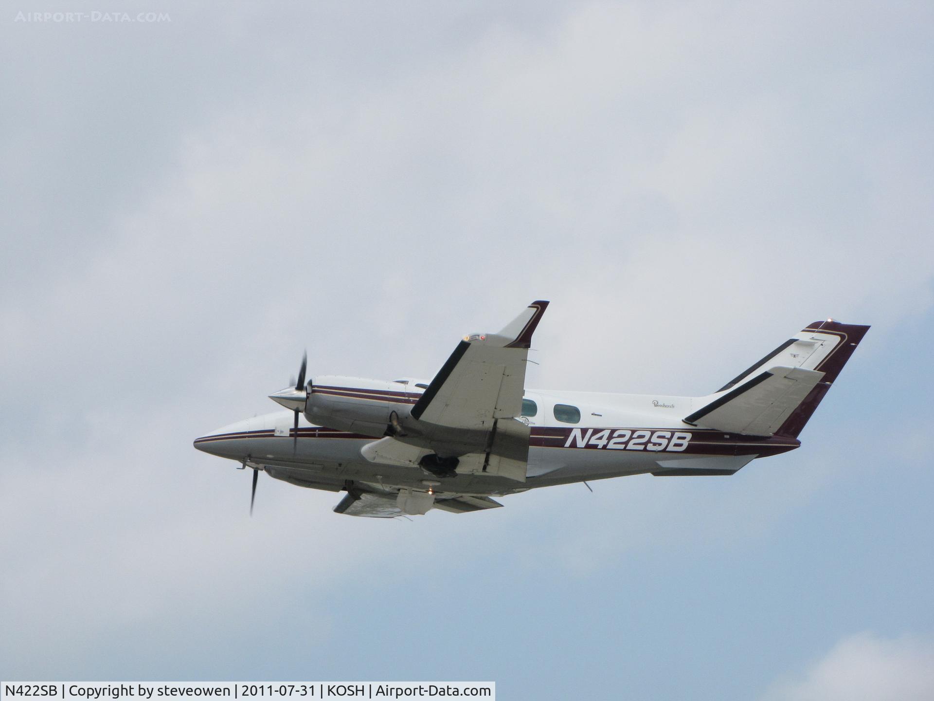 N422SB, 1978 Beech B-60 Duke C/N P-479, departing KOSH during EAA2011