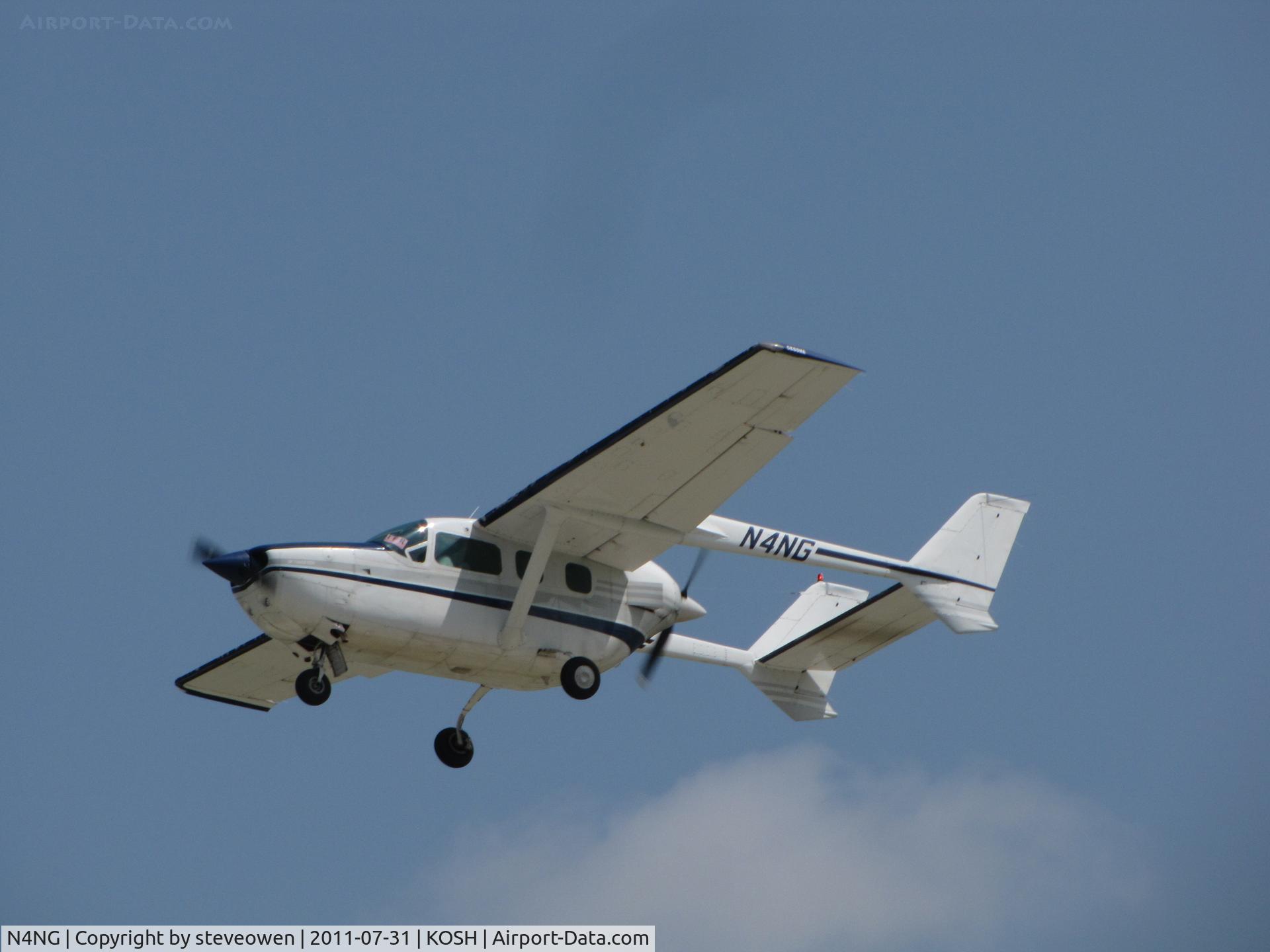 N4NG, Cessna 337 Super Skymaster C/N 337-01787, departing EAA 2011
