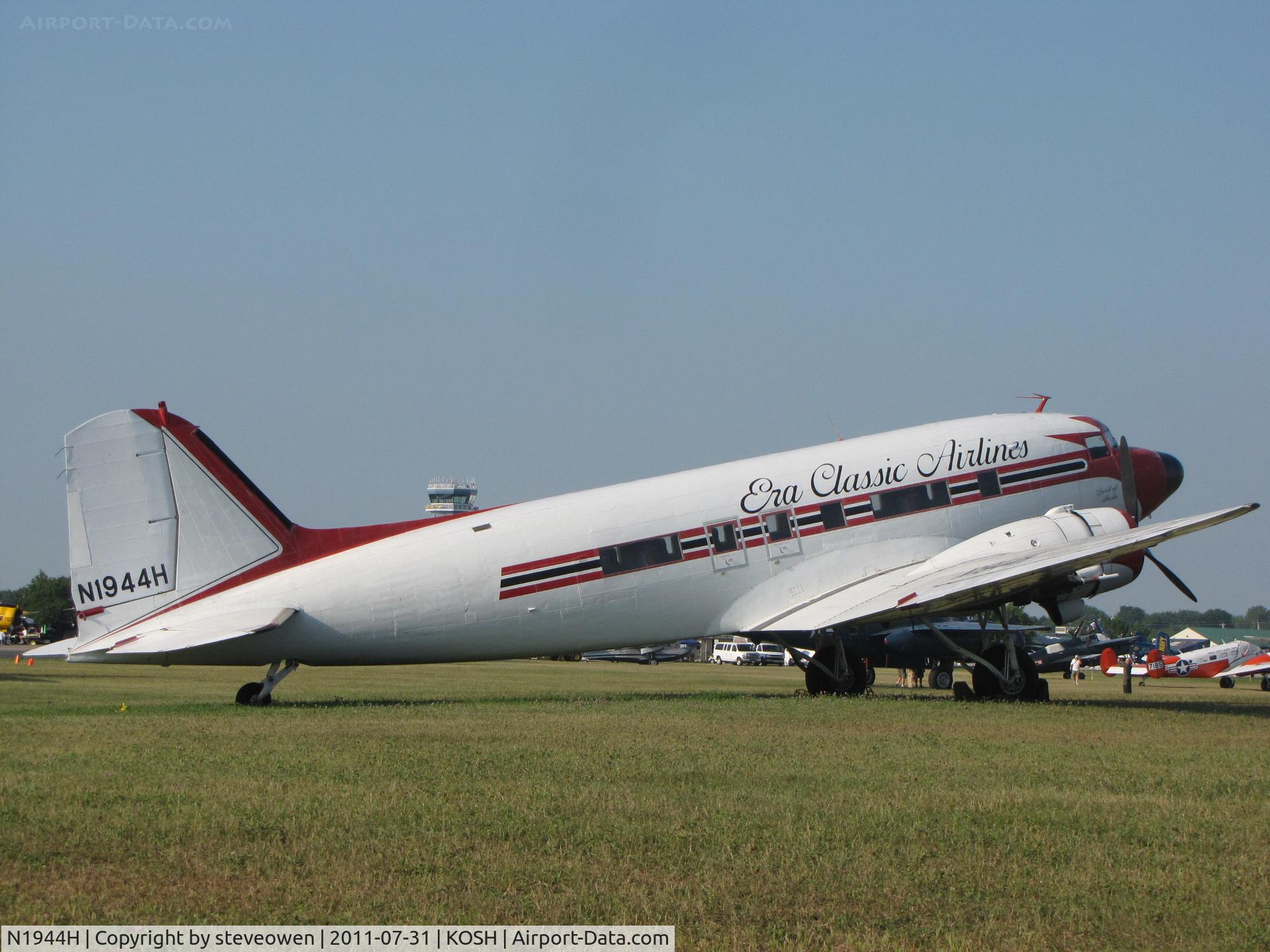 N1944H, 1945 Douglas DC-3C (C-47B-50-DK) C/N 34378, Era Classic Airlines @ EAA2011