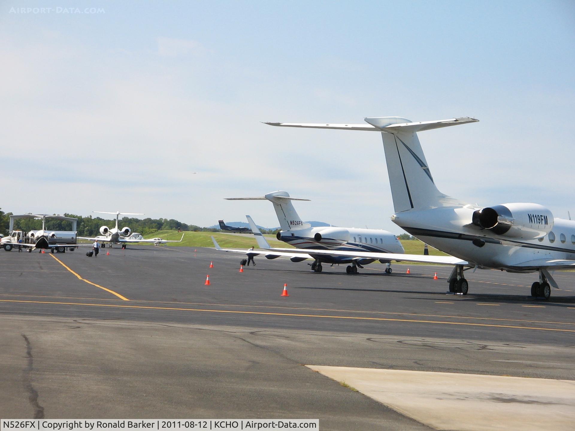 N526FX, 2006 Bombardier Challenger 300 (BD-100-1A10) C/N 20118, CHO, VA