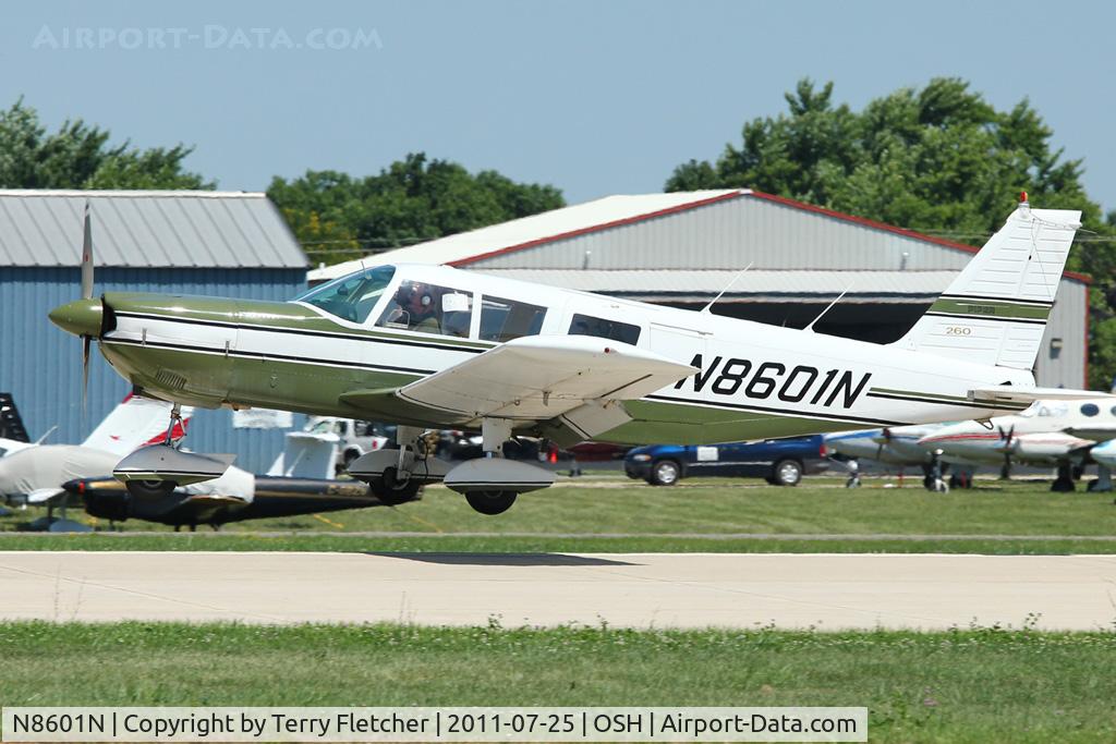 N8601N, 1971 Piper PA-32-260 Cherokee Six Cherokee Six C/N 32-7100020, 1971 Piper PA-32-260, c/n: 32-7100020 at 2011 Oshkosh