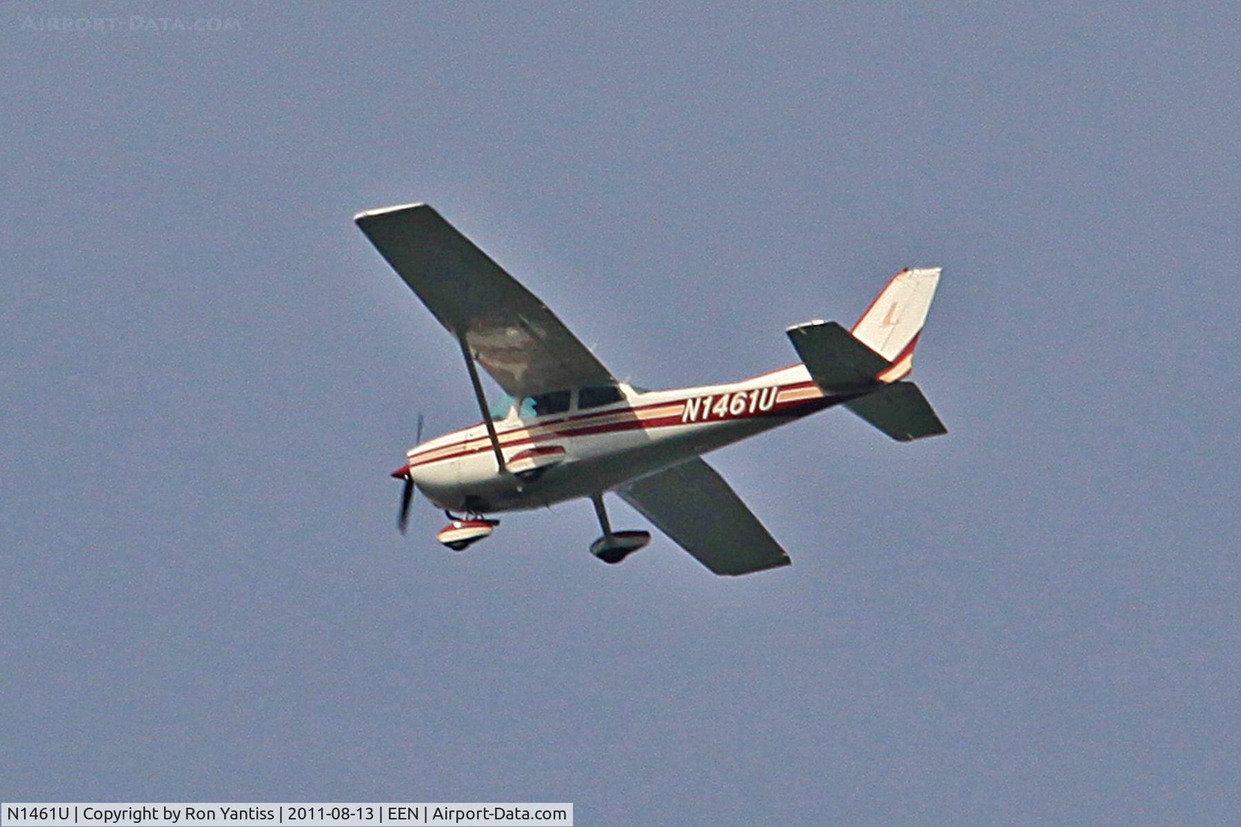 N1461U, 1976 Cessna 172M C/N 17267128, Final approach runway 02, Dillant-Hopkins Airport, Keene, NH