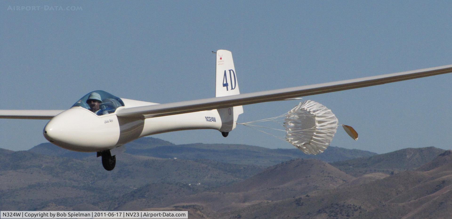 N324W, 1966 Glasflugel H 301 LIBELLE C/N 34, Landing at Air Sailing gliderport, Sparks Nevada